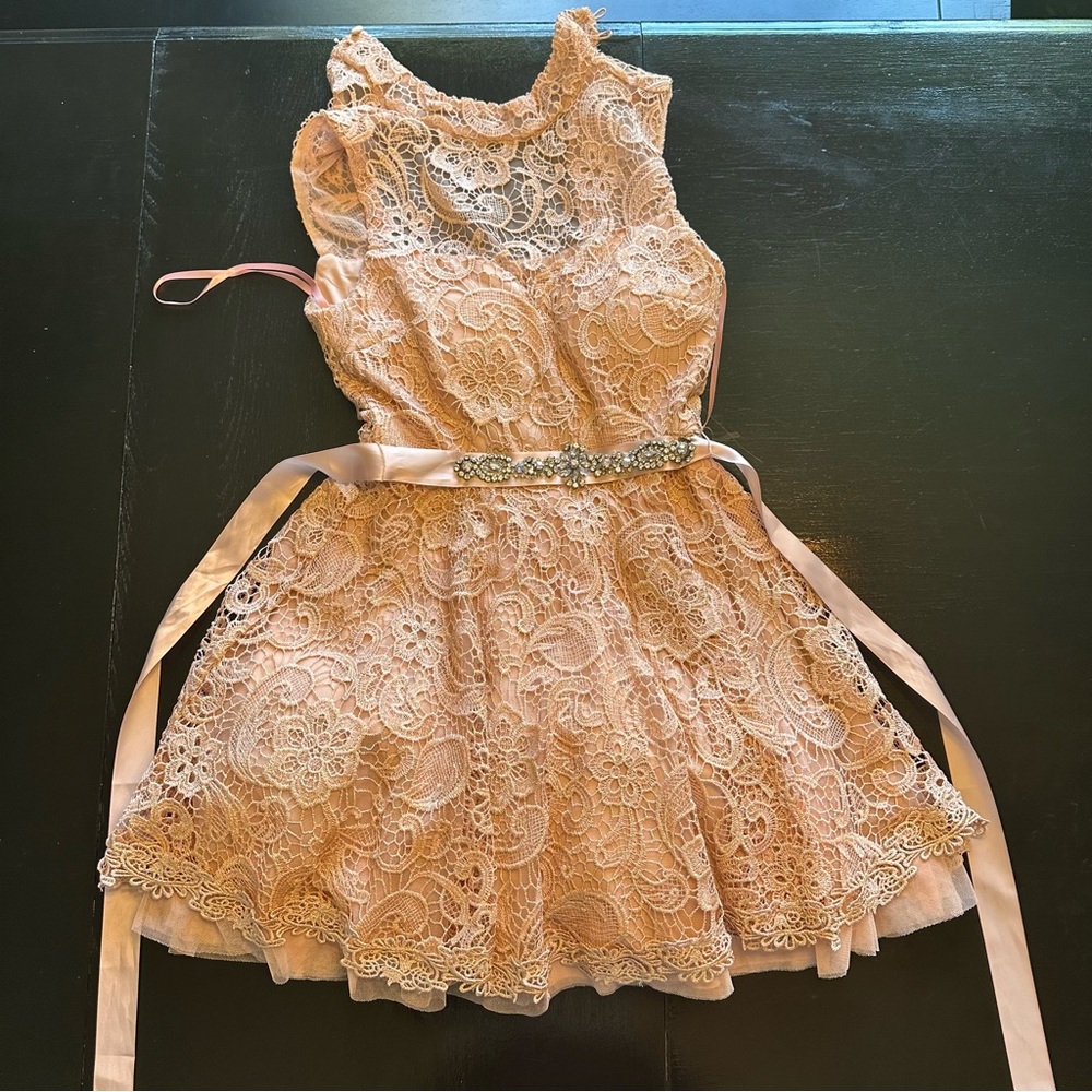 Bee Darling Size 5/6 Cream Pink Nude Homecoming Dress Bedazzled